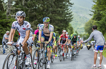 Image showing The Peloton on Col du Tourmalet - Tour de France 2014