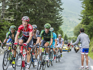 Image showing The Peloton on Col du Tourmalet - Tour de France 2014