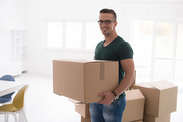 Image showing Moving to a new apartment