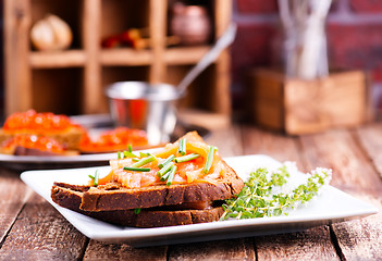 Image showing bread with salmon