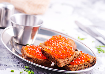 Image showing bread with red salmon caviar