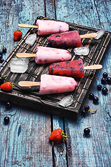 Image showing Ice cream with berries