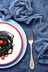 Image showing spaghetti with black mussels