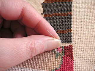 Image showing putting needle in