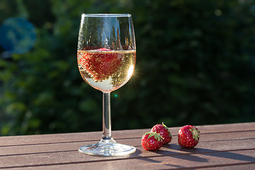 Image showing Strawberries and a glass sparkling wine