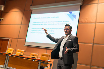 Image showing Speaker giving talk at Business Conference.