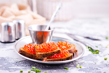 Image showing bread with red salmon caviar
