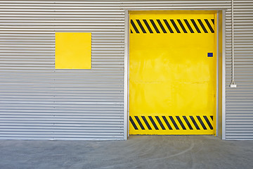 Image showing Loading Door