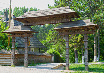 Image showing Old traditional romanian gate