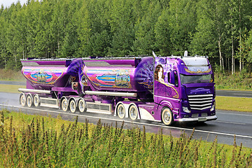 Image showing Super Truck Lowrider of Kuljetus Auvinen on Freeway