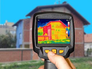 Image showing Recording House with or without facade With Thermal Camera