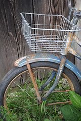 Image showing Vintage rusty bike.