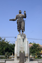 Image showing Statue Sisavang