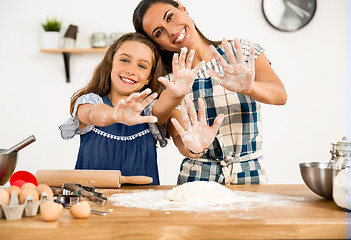 Image showing Learning to bake