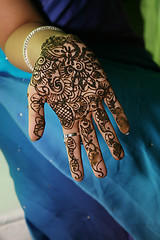 Image showing Henna hand