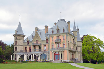 Image showing Schloss Schadau and garden Switzerland - 23 july 2017