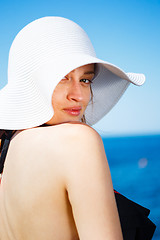 Image showing Charming model in straw hat