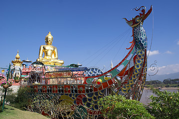 Image showing Big golden buddha