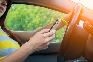 Image showing Photo of brunette with phone