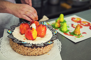 Image showing Manual cakes production