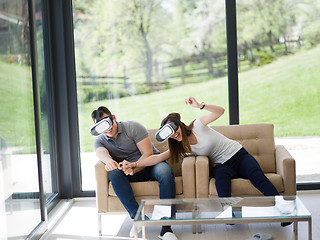 Image showing Couple using virtual reality headset