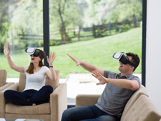 Image showing Couple using virtual reality headset