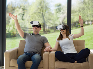 Image showing Couple using virtual reality headset