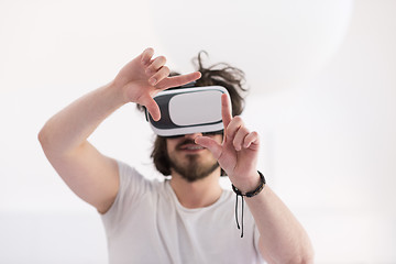 Image showing Man using headset of virtual reality