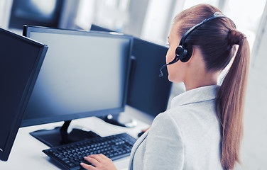 Image showing female helpline operator