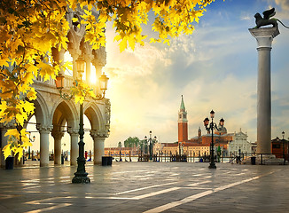 Image showing Palace of Doges in autumn