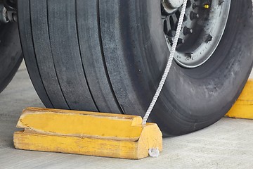 Image showing Landing Gear Closeup