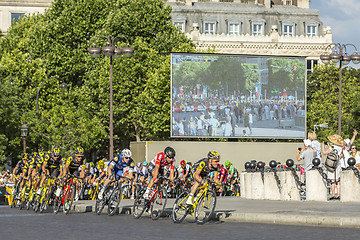 Image showing The Peloton in Paris - Tour de France 2016