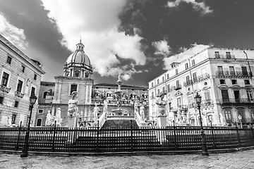 Image showing Fontana Pretoria in Palermo, Sicily, Italy