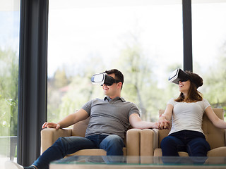 Image showing Couple using virtual reality headset