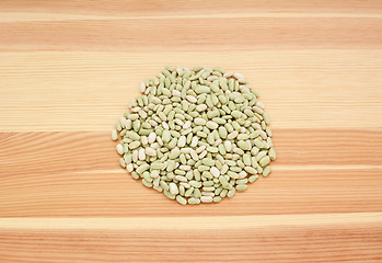 Image showing Flageolet beans on wood