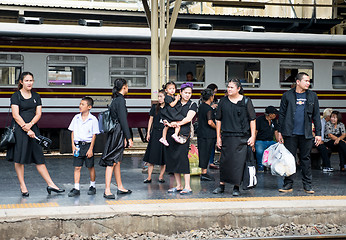 Image showing Mourners at Hua Lamphong Station in Bangkok