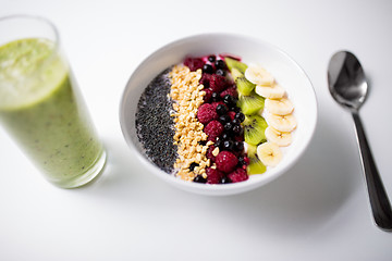 Image showing smoothie and bowl of yogurt with fruits and seeds