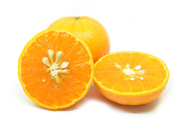 Image showing Mandarin oranges with segments