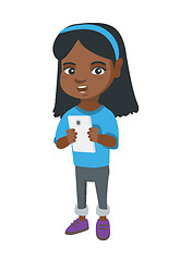 Image showing African-american girl using a smartphone.