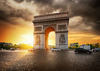 Image showing Cloudy sky and Arc de Triomphe