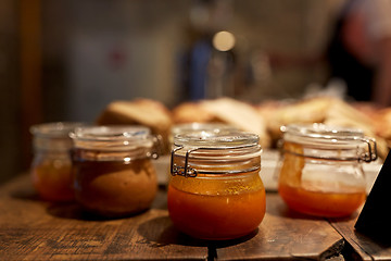 Image showing craft jam or sauce at grocery store