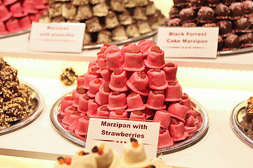 Image showing Marzipan with strawberries