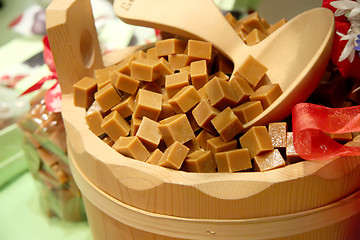 Image showing Caramel cubes