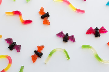 Image showing gummy worms and bet candies for halloween party