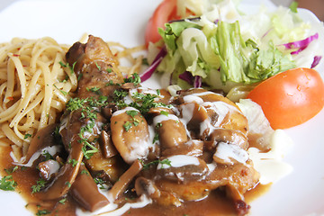 Image showing Chicken with pasta