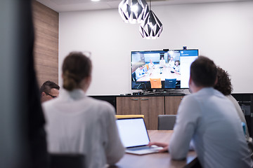 Image showing Startup Business Team At A Meeting at modern office building