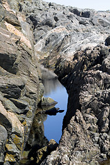 Image showing Dam and rock