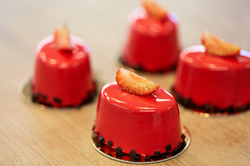 Image showing strawberry mirror glaze cakes at confectionery