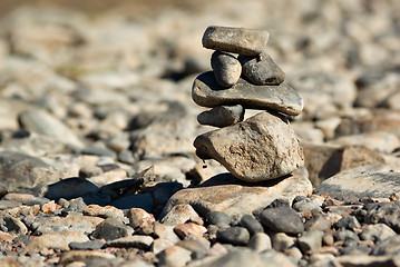 Image showing balancing rocks