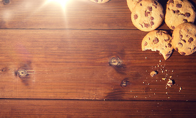 Image showing close up of oat cookies on wooden table